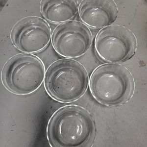 9 Pyrex bowls